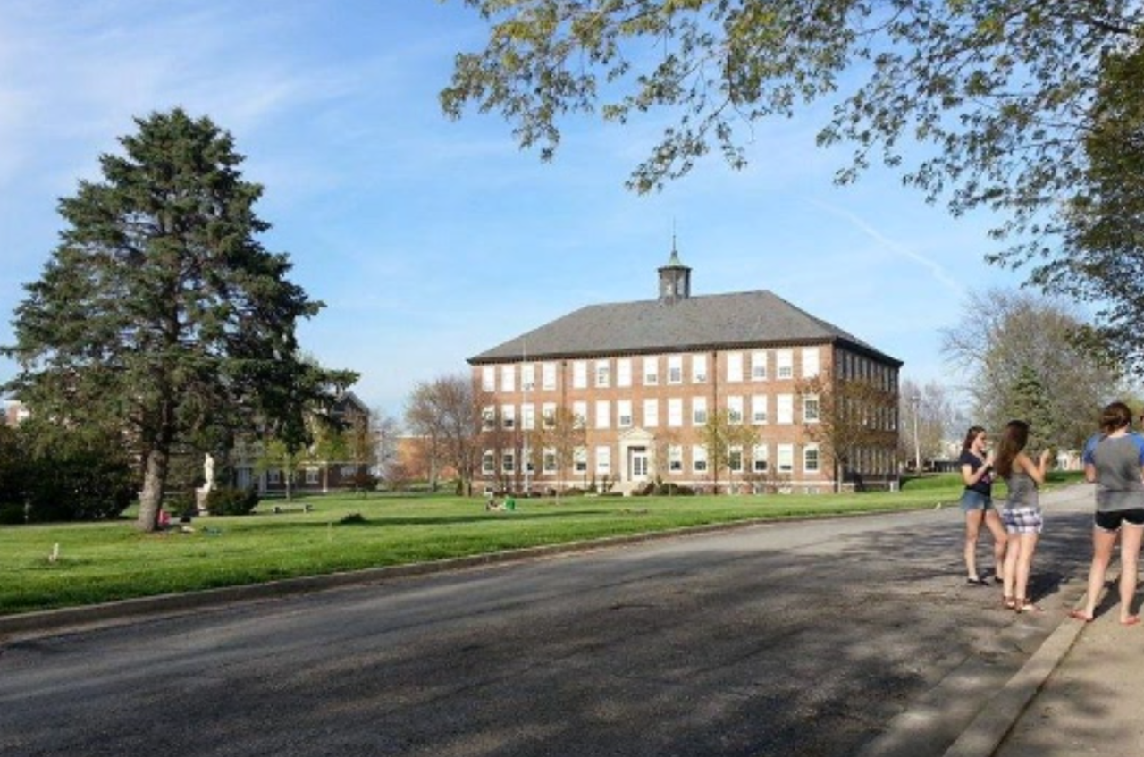  St. Paul's Lutheran High School, Concordi, Missouri, USA.