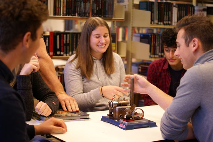 Studie av gamle maskiner